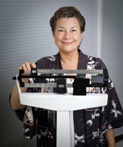 middleagewoman_on_scale_2FE2CE54BE2EE